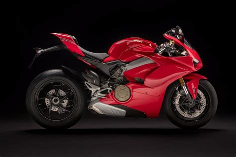 Ducati Panigale V4 Announced 226 Horsepower Motogp Beast To Hit The Road