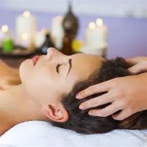 Head Massage Olive Coconut Hair Oil At Rs 400person Scalp Massage हेड मसाज सिर की