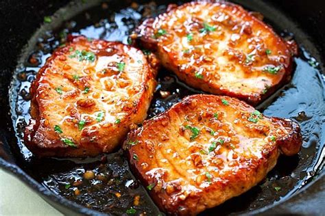 Place the pork loin in a roasting pan and pour approximately 12 oz. boneless pork chops in 2020 | Center loin chops recipe ...