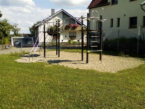 Spielplatz Fuchslochstraße in Brackenheim Dürrenzimmern spielplatznet de