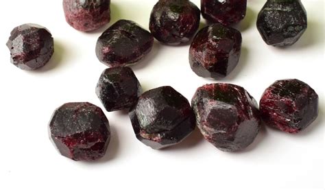 Garnet Meaning Healing Properties And Powers