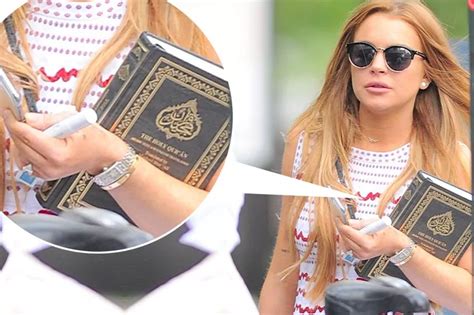 Lindsay Lohan Reveals She Is Open To Learning Islam After Being Spotted With Koran Last Year