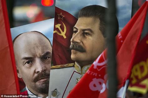 Communist Supporters Mark Bolshevik Revolution Centennial Daily Mail Online