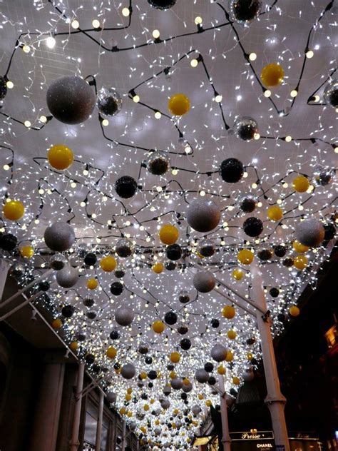 30 pcs christmas hanging swirl decorations party swirls foil hanging ceiling décor swirl streamers with cutouts of christmas trees hats snowmen stockings holly leaves merry christmas cards for holiday party supplies photo booth backdrop. 29 best images about Christmas Ceiling Decor on Pinterest ...