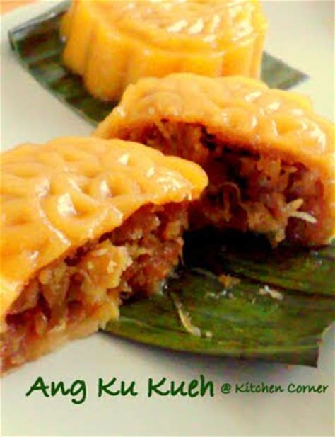 We are formerly known as the ang ku kueh shop, located in one of the shop houses along upper thomson road. Kitchen Corner: Ang Ku Kueh