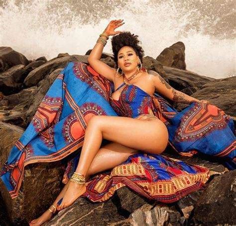 Toyin Lawani Sets Instagram On Fire With Eye Popping Photos To