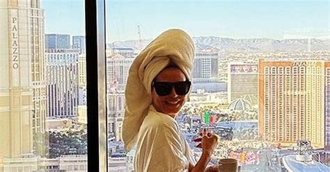 Heidi Klum 49 Parades Endless Legs In Daring Near Naked Snap During Las Vegas Trip Trendradars