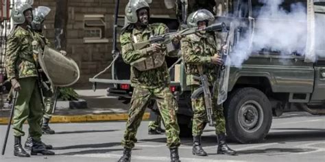 Kenyan Opposition Leader Raila Odinga Asks For Weekly Demonstrations After Being Sprayed With
