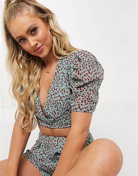 Prettylittlething Co Ord Puff Sleeve Crop Top In Ditsy Floral Print Asos