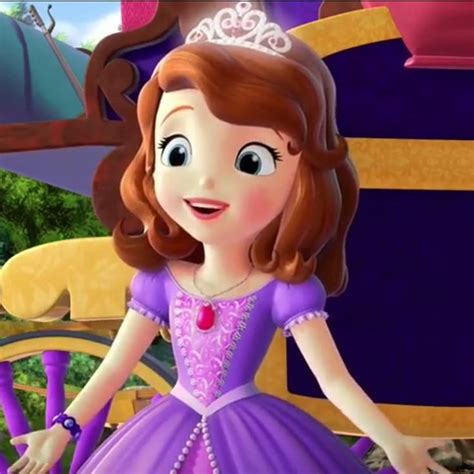 Princess Sofia Presents In Her New Dress And Pink Amulet Princess