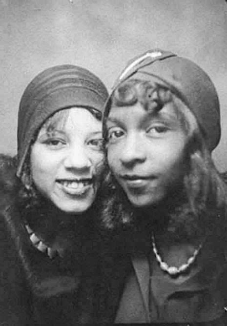 the evolution of selfie women taking photobooth selfies from 1900s to 1970s the vintage news