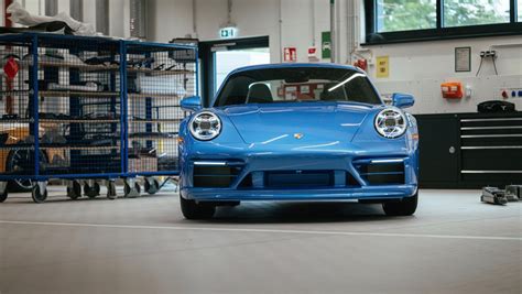 Porsche 911 Sally Special Created By Pixar And Porsche To Benefit