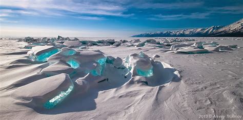 18 Beautiful Frozen Lakes Oceans And Ponds That Resemble Fine Art
