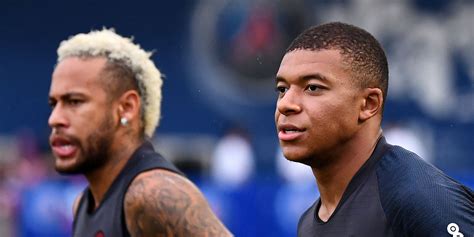 Ligue 1 Psg Neymar Et Mbappé Sont Amis Dans Le Vestiaire Mais Aussi En Dehors