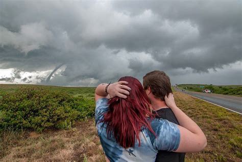 Texas Man Proposes To Girlfriend In Front Of Tornado The Only Nerve Wracking Part Was The