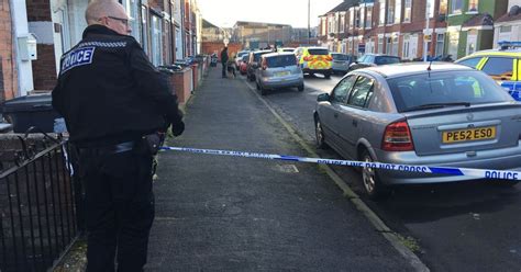 Shock As Armed Officers Lay Siege To House In Dramatic Hessle Road Manhunt Hull Live