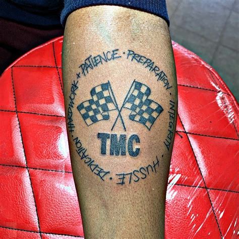 Si è verificato un problema durante il recupero della traduzione. Nipsey Hussle Neck Tattoo Flags
