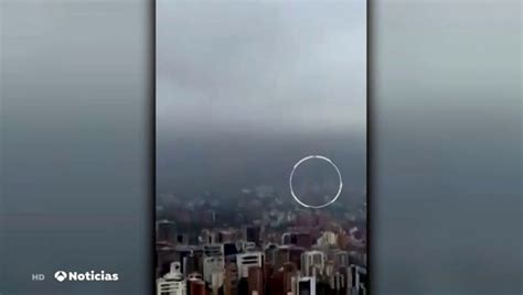 un helicóptero del ejército venezolano cae a tierra con siete tripulantes a bordo