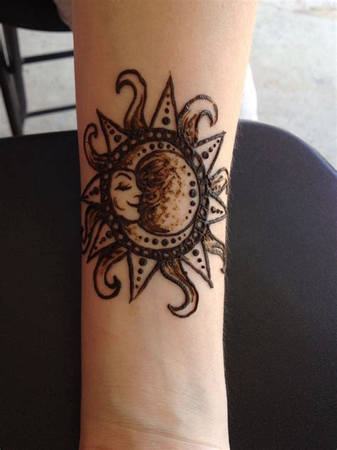 Sun And Moon Henna Tattoo By Taylor Van Kooten Henna Tattoo Tattoos