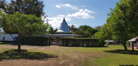 George ndikwe #tommboyamausoleum in @rusingaisland, they will tell you to pay homage to their greatest son, tom mboya, before you go around climbing. Tom Mboya's Mausoleum | Victor Ochieng | Flickr