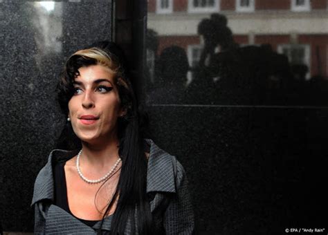 Grammy Museum Eert Amy Winehouse Met Online Evenement Ditjes En Datjes