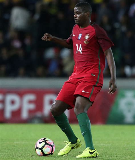 This card is jaw dropping. Man City Transfer News: William Carvalho closing in on ...