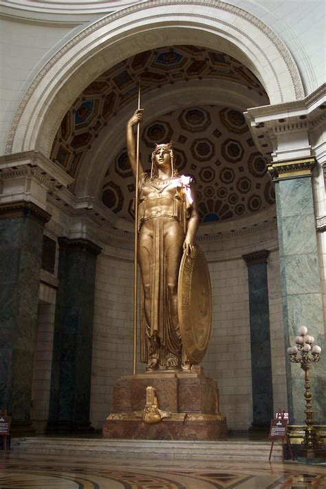 Infelizmente, no final de 2019, a liberdade de são carlos/sp sofreu um ataque e foi queimada. La Estatua de la República statue in the Capital at Havana ...