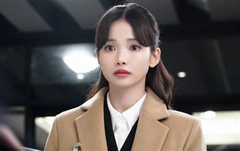 Lee yoo chan (suho) is the founder and ceo of the it company next in, which has become the most desirable place to work. First Impressions: Rich Man, Poor Woman | DramaPanda