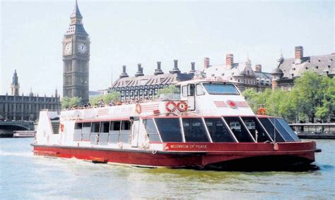 River Thames 24 Hour Hop On Hop Off Sightseeing Cruise Do Something