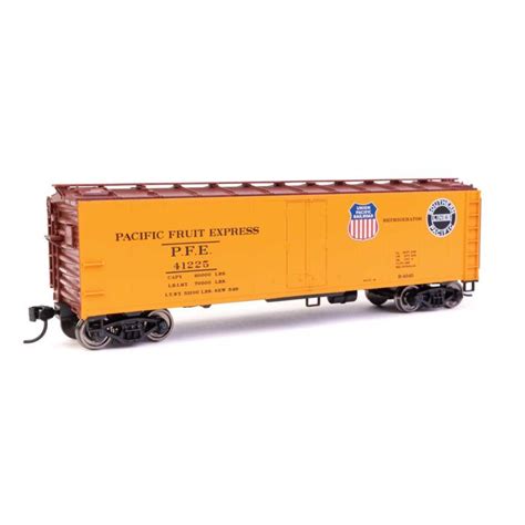 Walthers Mainline 910 41418 40ft Steel Reefer Pacific Fruit Express 41430