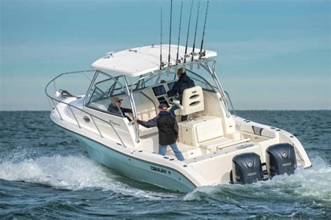 Research 2017 Century Boats 30 Express On