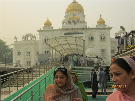 A Visit To Gurudwara Bangla Sahib New Delhi India Hubpages