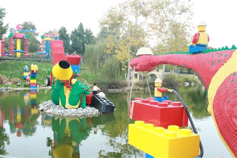 7 Tips For Visiting Legoland San Diego California In The Fall Mom