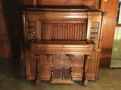 Pin By Wytrangr On Antique Pump Organs Pump Organ Jukebox Antiques