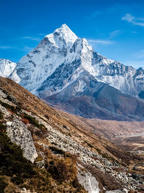 Mount Ama Dablam Wallpaper 4k Nepal Mountain Range Glacier Mountains
