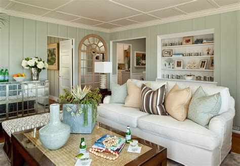 Small Shingle Beach Cottage With Coastal Interiors Home Bunch