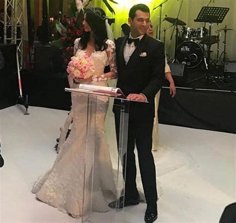 murat yildirim and imane elbani gets married