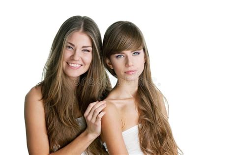 Deux Belles Jeunes Femmes Photo Stock Image Du Mode 26884424