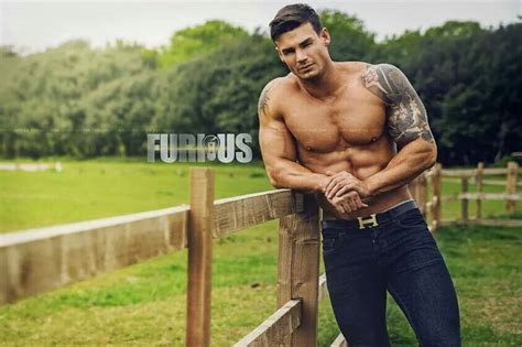 Myles Leask Sexy Men Hunky Men Fitness Model