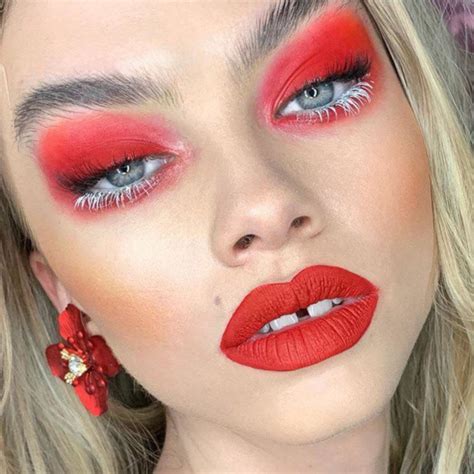 Colorful Eyes Is The Hottest Summer Makeup Trend Red Makeup Fashionisers©