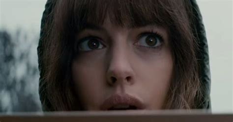 Colossal Trailer Sees Anne Hathaway Control South Korean Monster