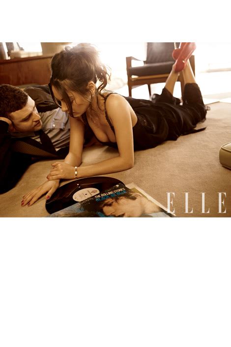 Mila Kunis And Justin Timberlake Elle Usa August 2011 Spread