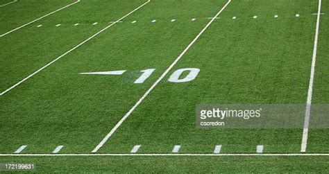 10 Yard Line Photos And Premium High Res Pictures Getty Images
