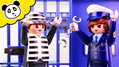 Wenn sie unschuldig hinter gittern mögen, dann suchen sie wahrscheinlich filme über gefängnis, leibwächter, wall street, restaurant, makler, modedesigner und aufrahmen im genres action aus usa. Playmobil Polizei - Toni hinter Gittern! - Playmobil Film ...