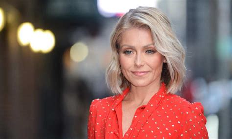 Kelly Ripa Stuns In Satin Tiger Pjs And We Found The Best Lookalike