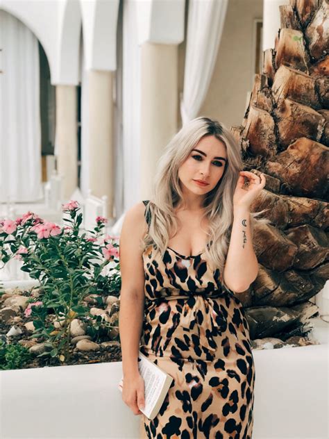 Dating Update: Do you believe in love at first sight? - Katie Snooks