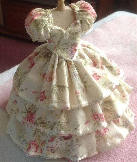 handmade miniatures dollhouse miniatures silk ribbon ribbon bows dollhouse dresses doll