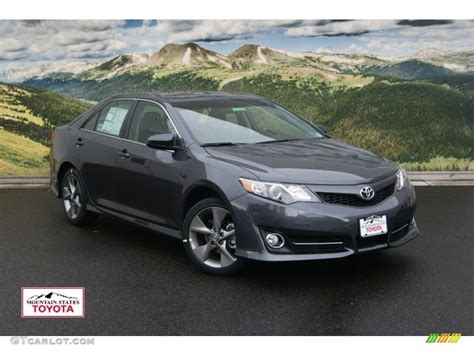 2012 Magnetic Gray Metallic Toyota Camry Se V6 55401931