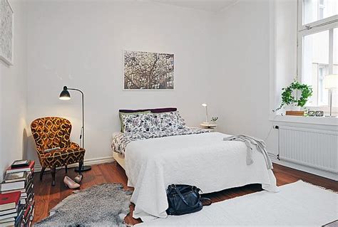 You want your living room to look its best, and be inviting and comfortable. How to Arrange The Furniture in The Bedroom?
