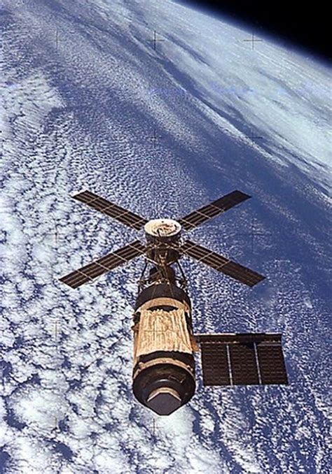 22 Juin 1973 Les Astronautes De Skylab 2 Atterrissent Nima Reja